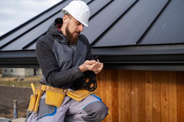 What Are the Key Benefits of Choosing a Local Roofing Contractor?