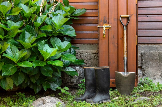 Enhancing Your Outdoor Space with the Right Fencing Hardware